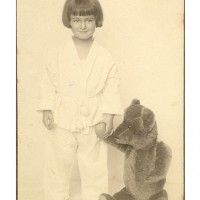 17-Aviva-as-a-child-in-1924-in-Berlin