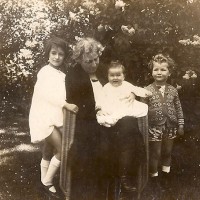 18-Lucie-and-three-grandchildren